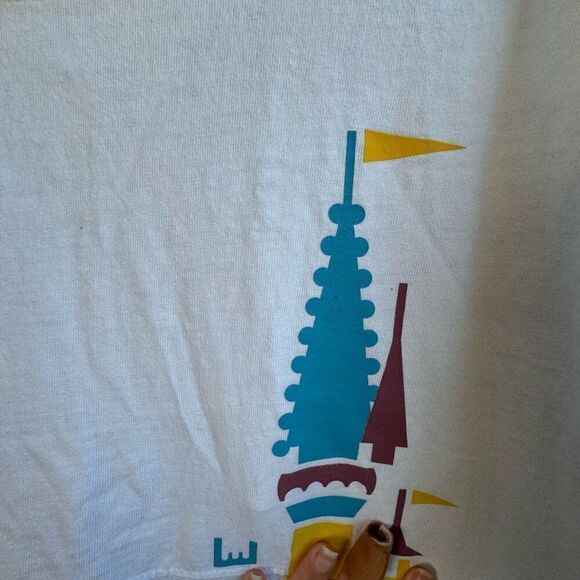 Disney Parks 2022 Vault Collection 50th Anniversary Castle Spirit Jersey XL - Picture 10 of 11